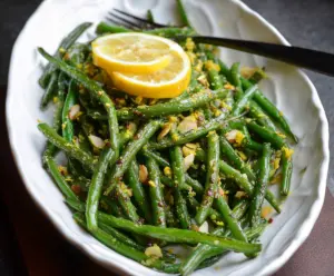 Fresh Lemon Green Beans dish with vibrant green beans and zesty lemon slices for a healthy side